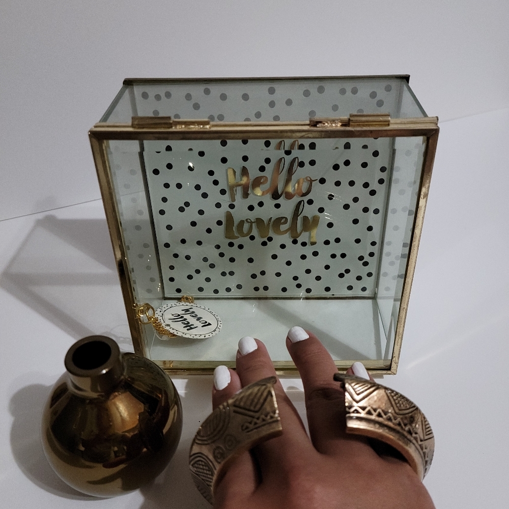 Stylish Bangle - Picture 4 of 5